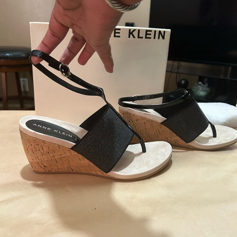 Anne Klein Ikari Black Patent (Strap) Thong Wedge Sandals